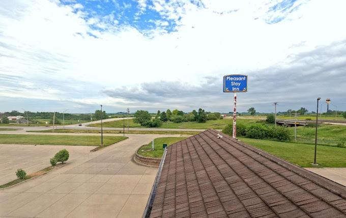 Pleasant Stay Inn & Suites Carnforth 외부 사진