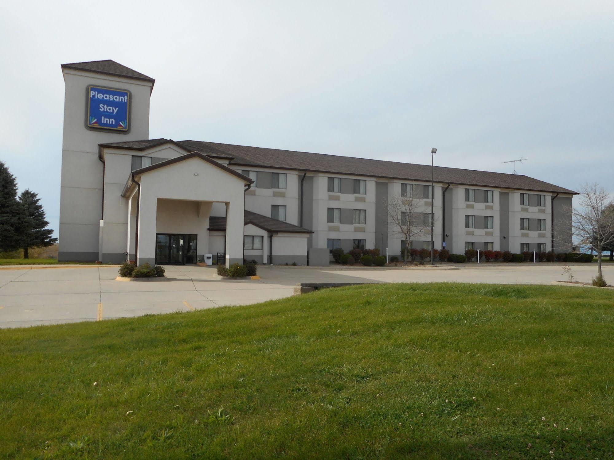 Pleasant Stay Inn & Suites Carnforth 외부 사진